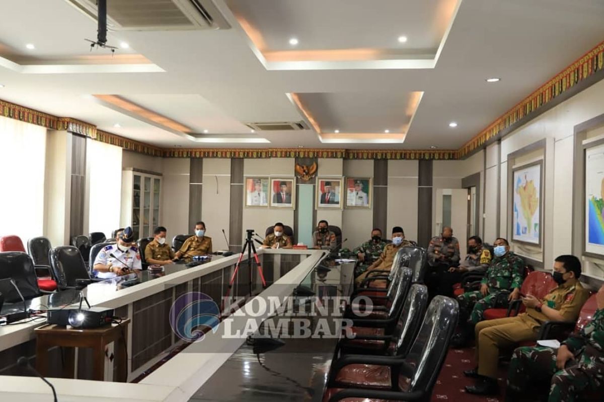 Wakil Bupati Lampung Barat ikuti rakor penegakan disiplin COVID-19