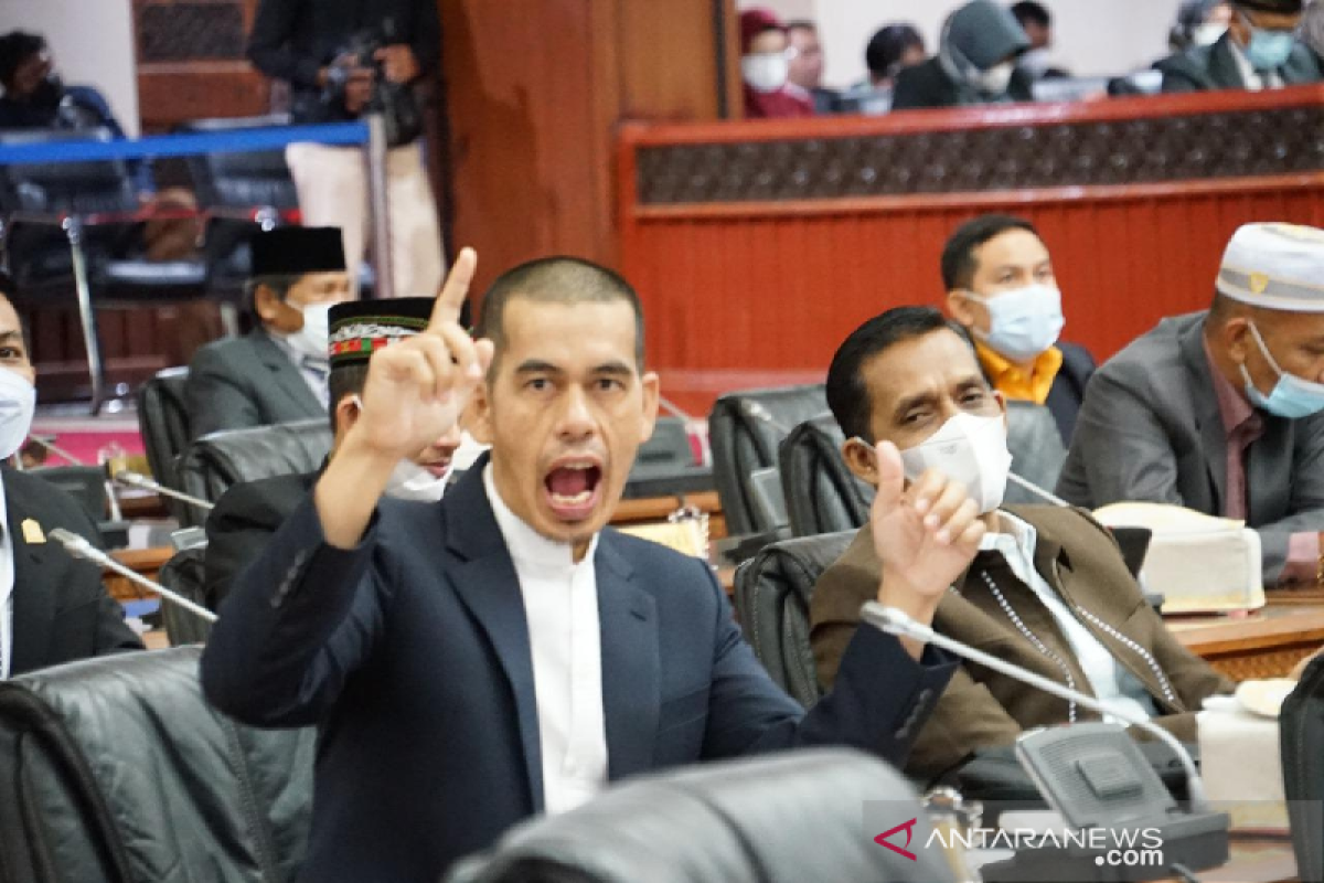 Anggota DPRA pertanyakan banyak ATM bank syariah di Aceh kosong