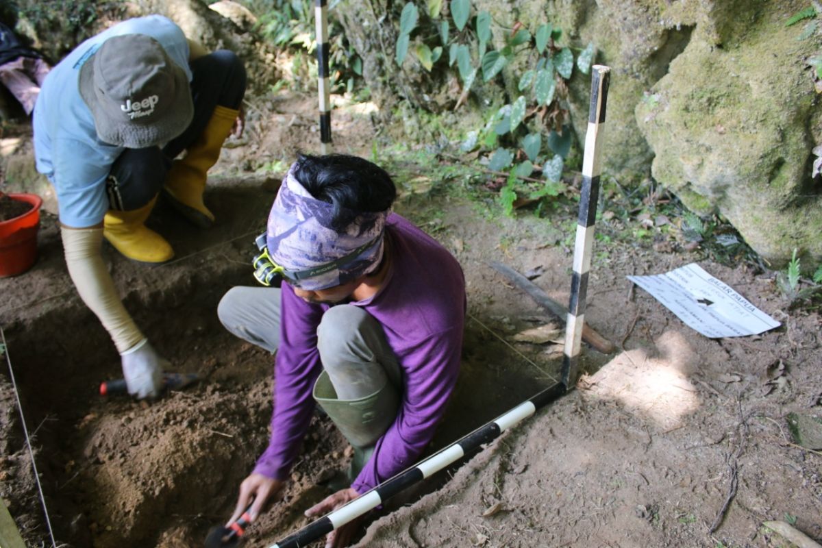 Ada jejak kehidupan manusia prasejarah di beberapa gua di Tambrauw Papua Barat