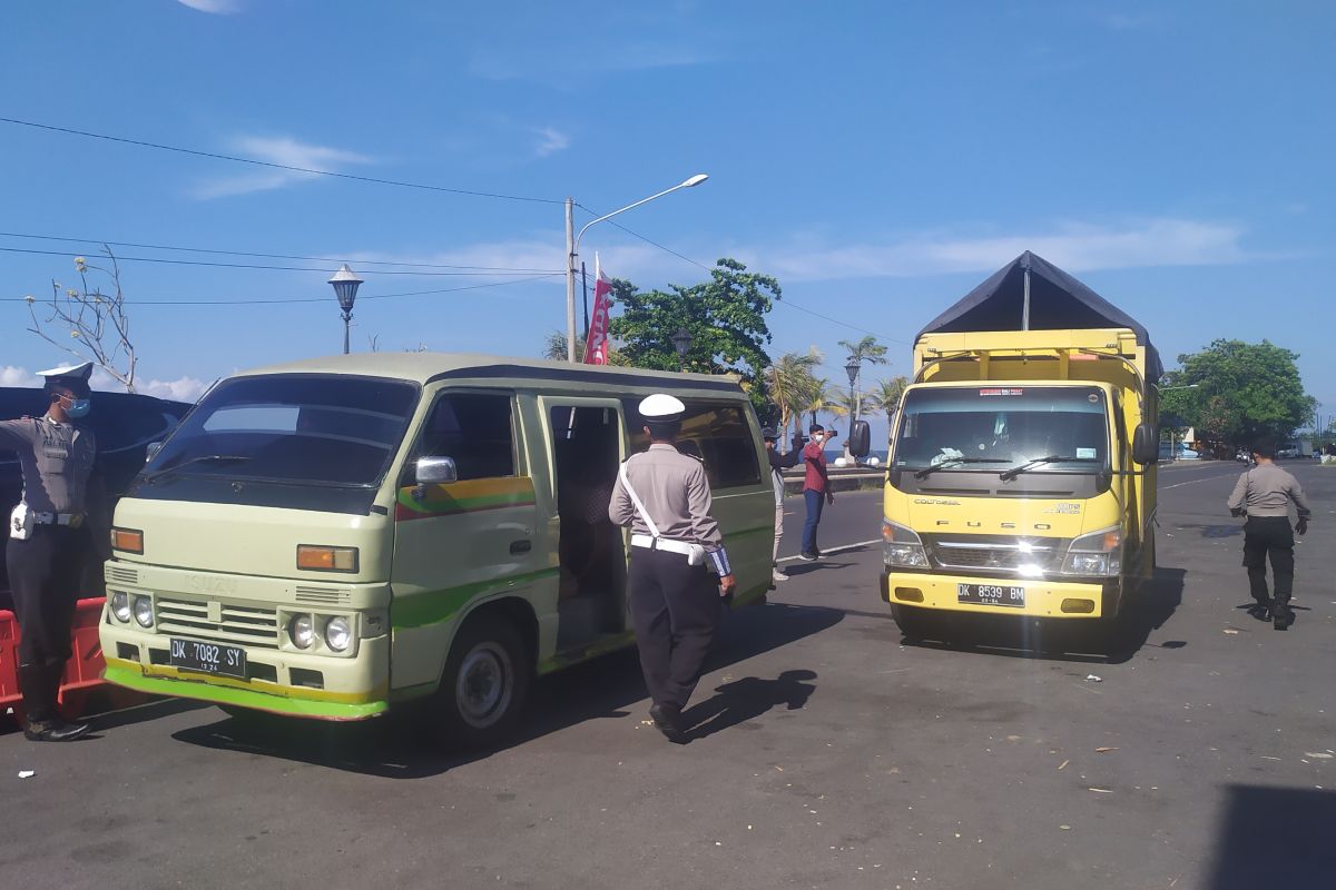 Polisi: Kendaraan tertutup wajib diperiksa selama larangan mudik