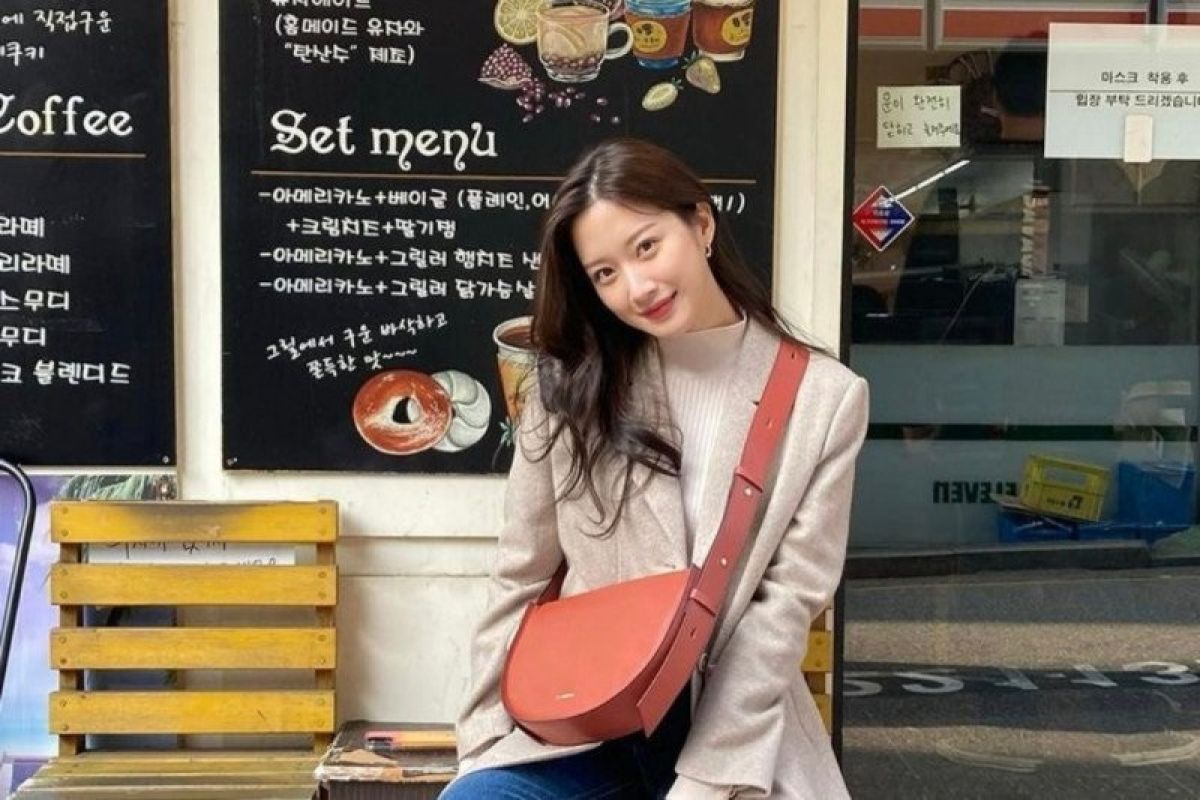 Aktris Moon Ga Young perpanjang kontrak dengan agensi KeyEast