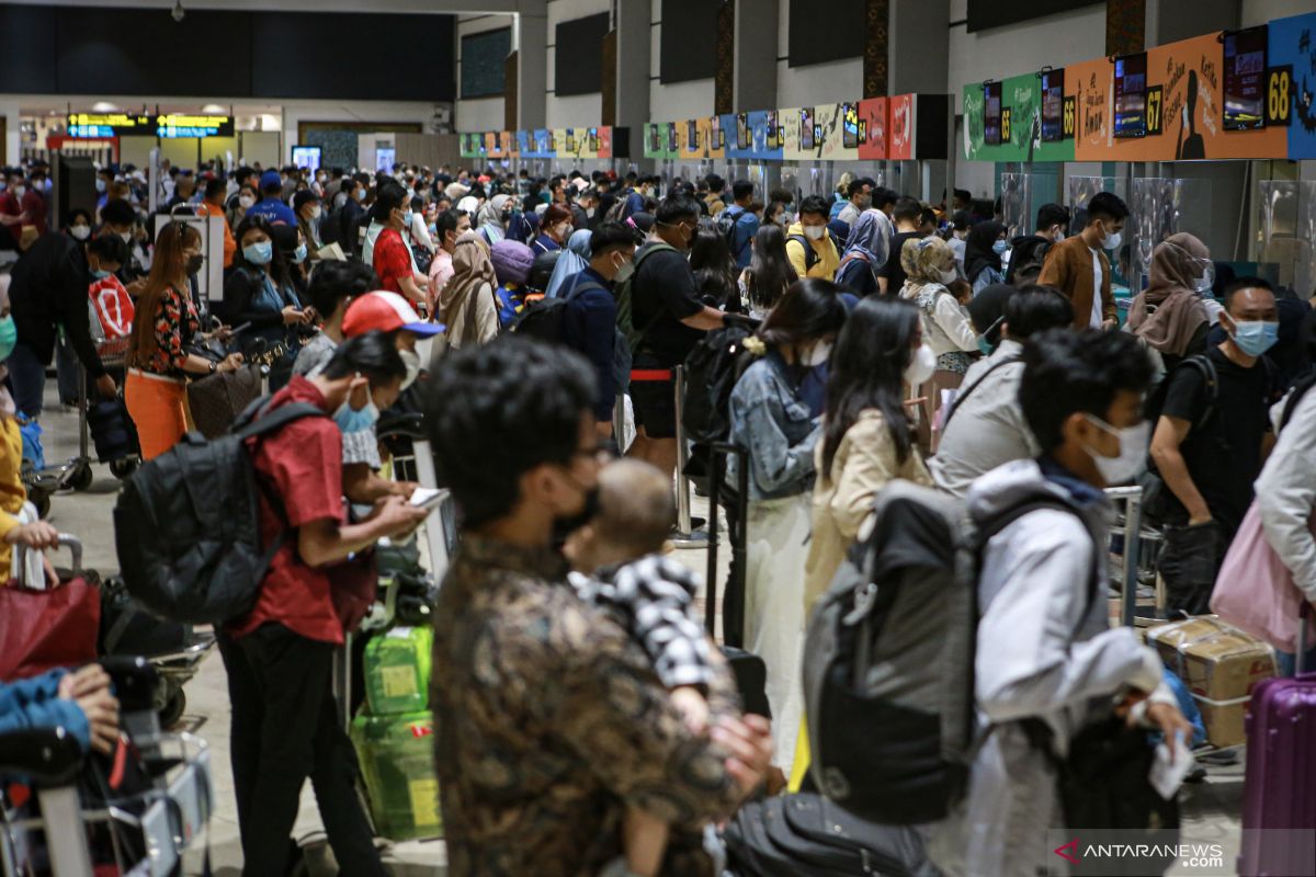 Mudik, antara larangan dan kenyataan