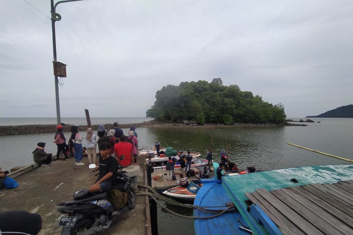 Layanan angkutan speedboat jurusan Sukadana- Pontianak sementara ditiadakan