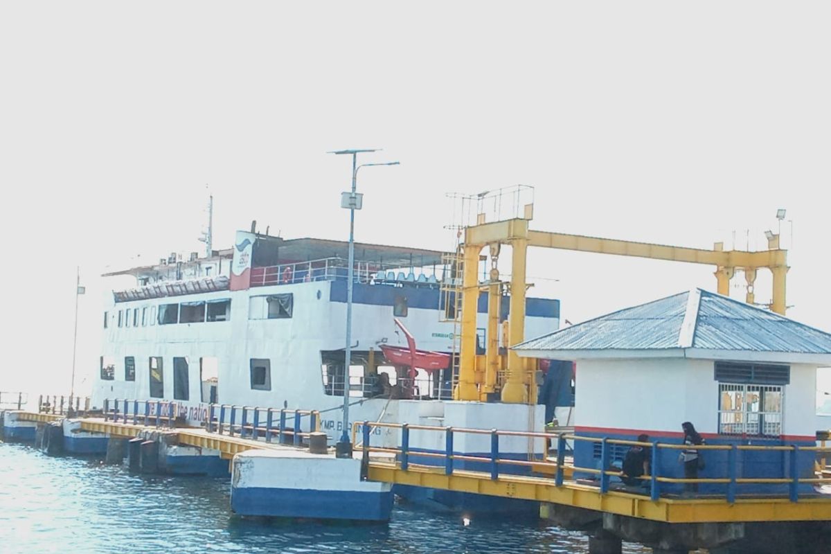 Pelayanan Ferry di Ternate rute  antarprovinsi bakal ditutup