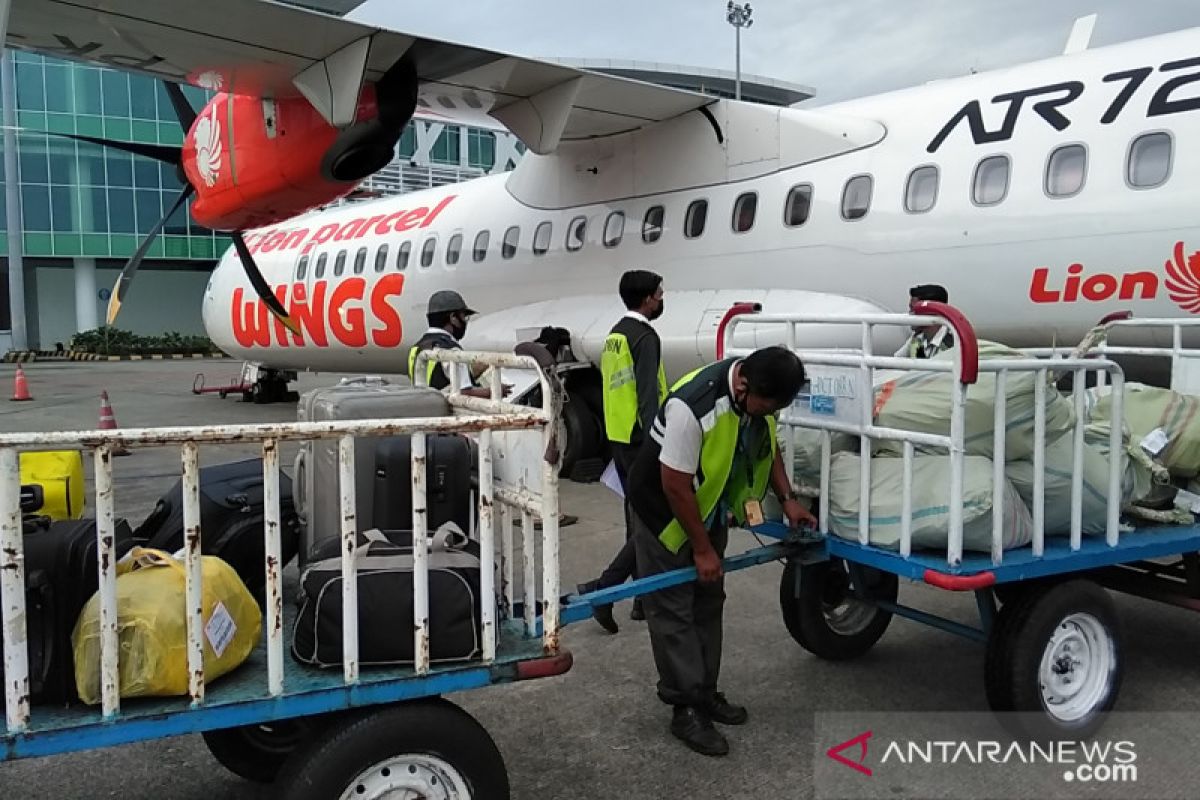 Bandara Sepinggan Balikpapan tetap buka untuk penerbangan logistik