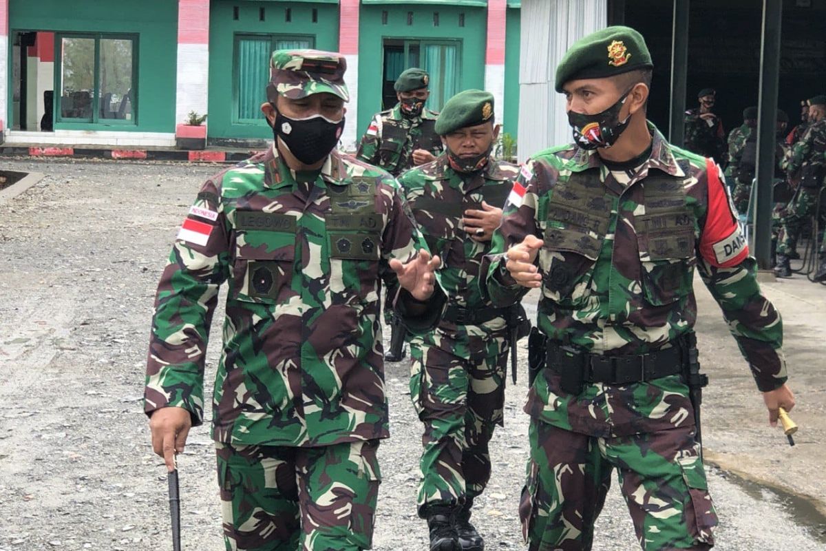 TNI bangun rumah ibadah yang roboh akibat Siklon Seroja