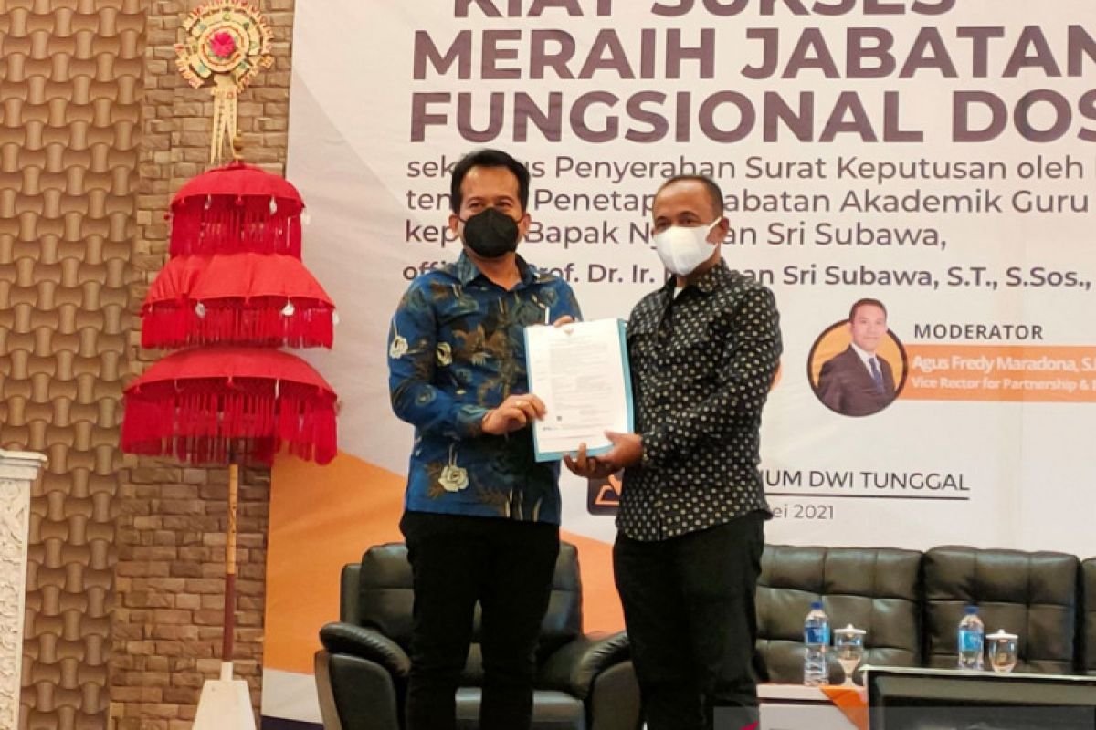 Rektor Undiknas-Denpasar resmi sandang gelar guru besar