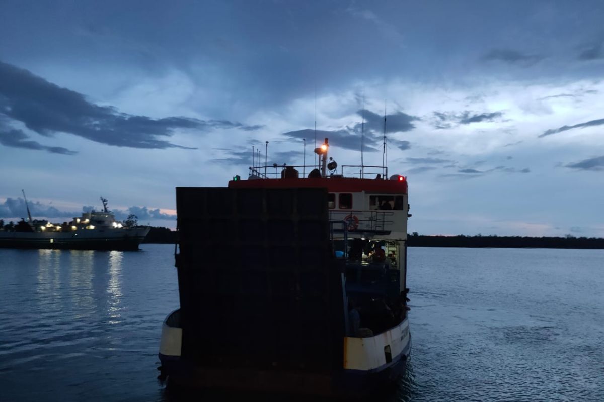 ASDP Belitung: pastikan tidak ada penumpukan penumpang di pelabuhan Tanjung Ru