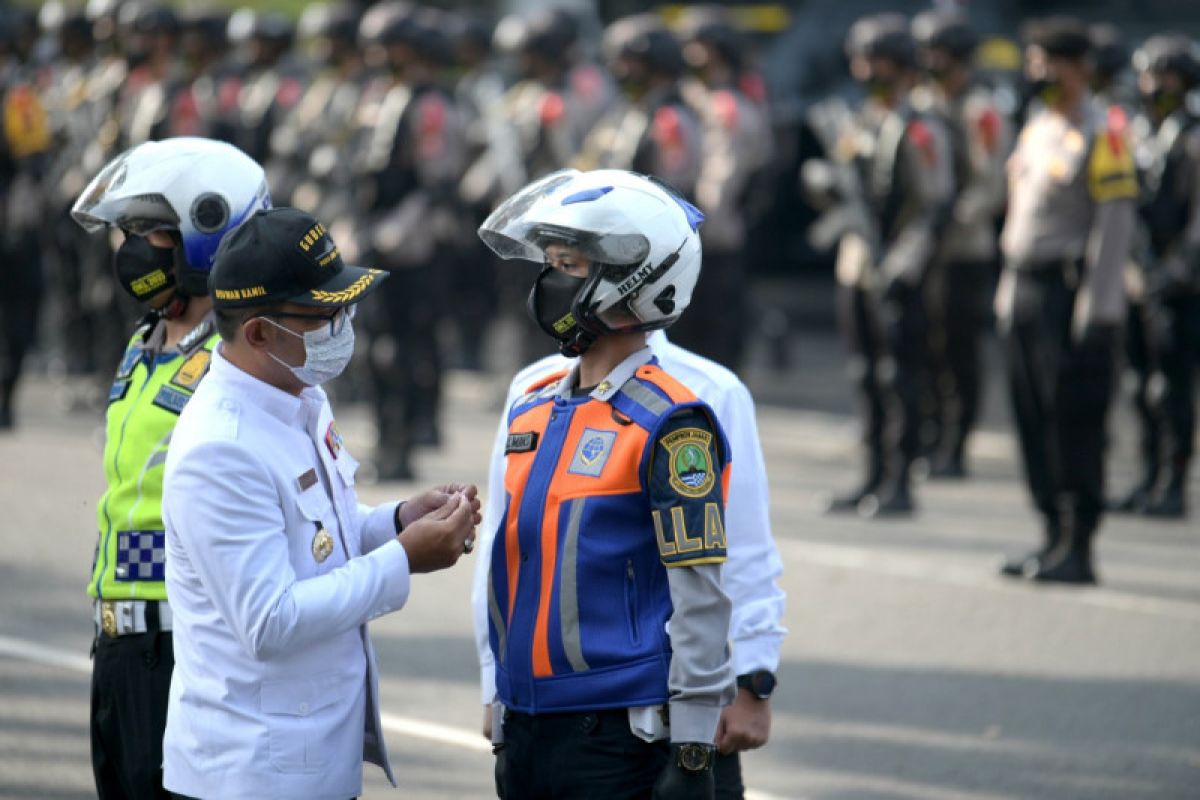 Sebanyak 158 titik penyekatan di Jabar beroperasi mulai 6 Mei 2021