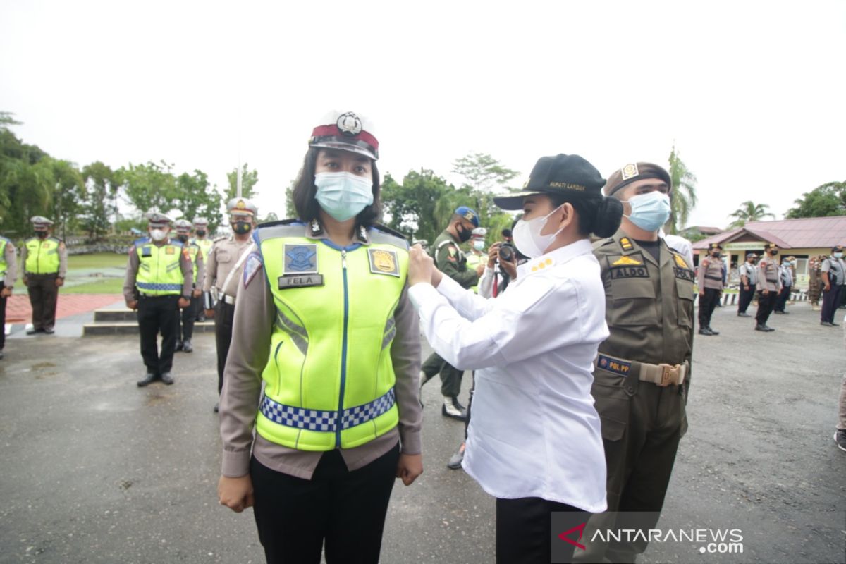 Pemkab Landak lakukan sekat batas kabupaten antisipasi aktivitas mudik