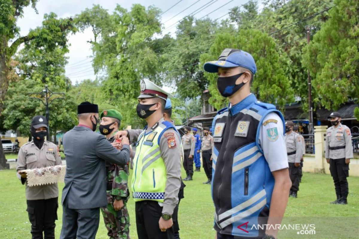 Baca amanat Kapolri, wali kota Sabang pimpin apel operasi ketupat Seulawah 2021