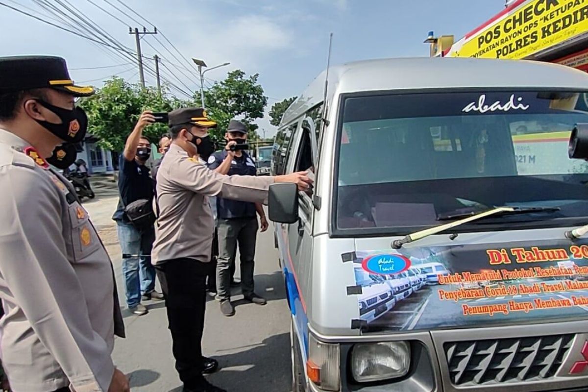 Larangan mudik, ratusan kendaraan di Kediri diminta putar balik