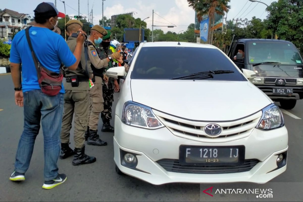 129 kendaraan diputar balik pada hari pertama penyekatan mudik di Jalur Puncak Bogor