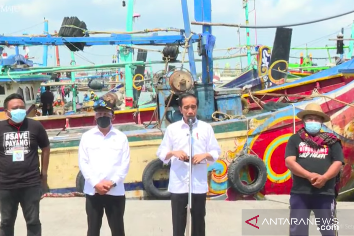 Presiden Jokowi sanggupi permintaan para nelayan di Brondong Lamongan