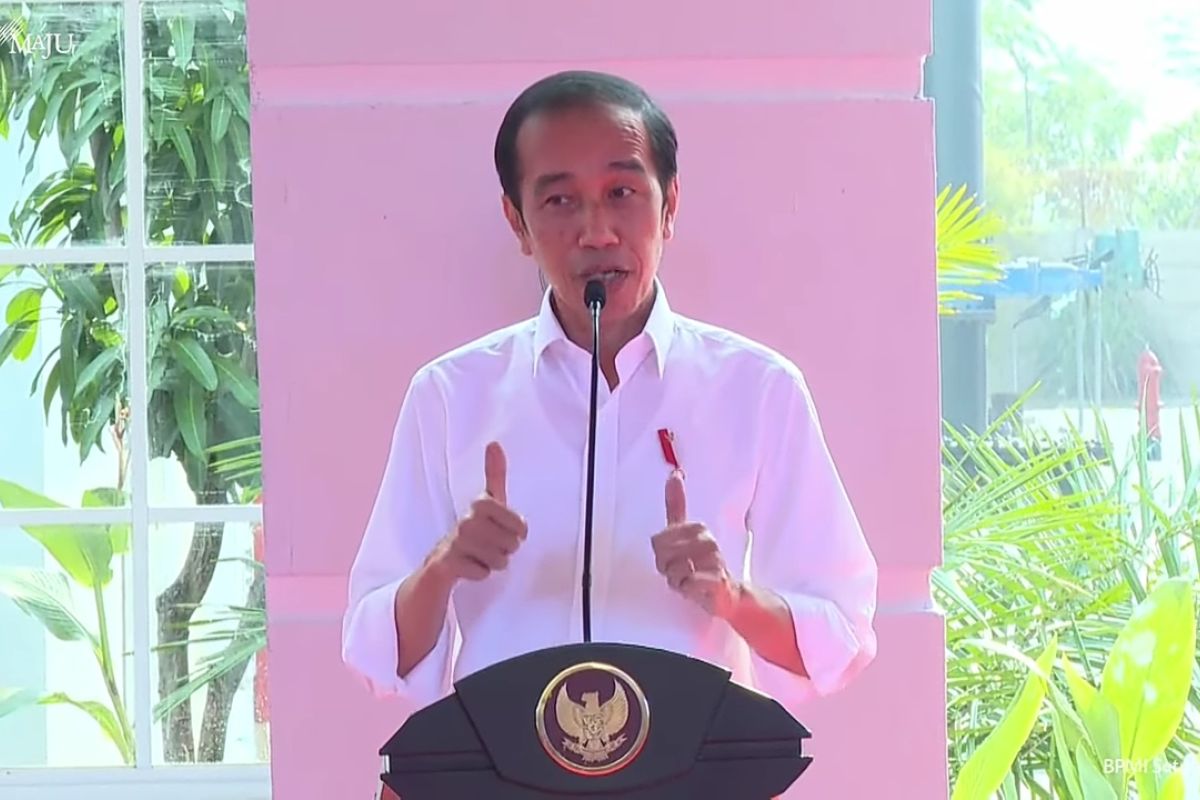 Presiden Jokowi resmikan PSEL pertama di Indonesia