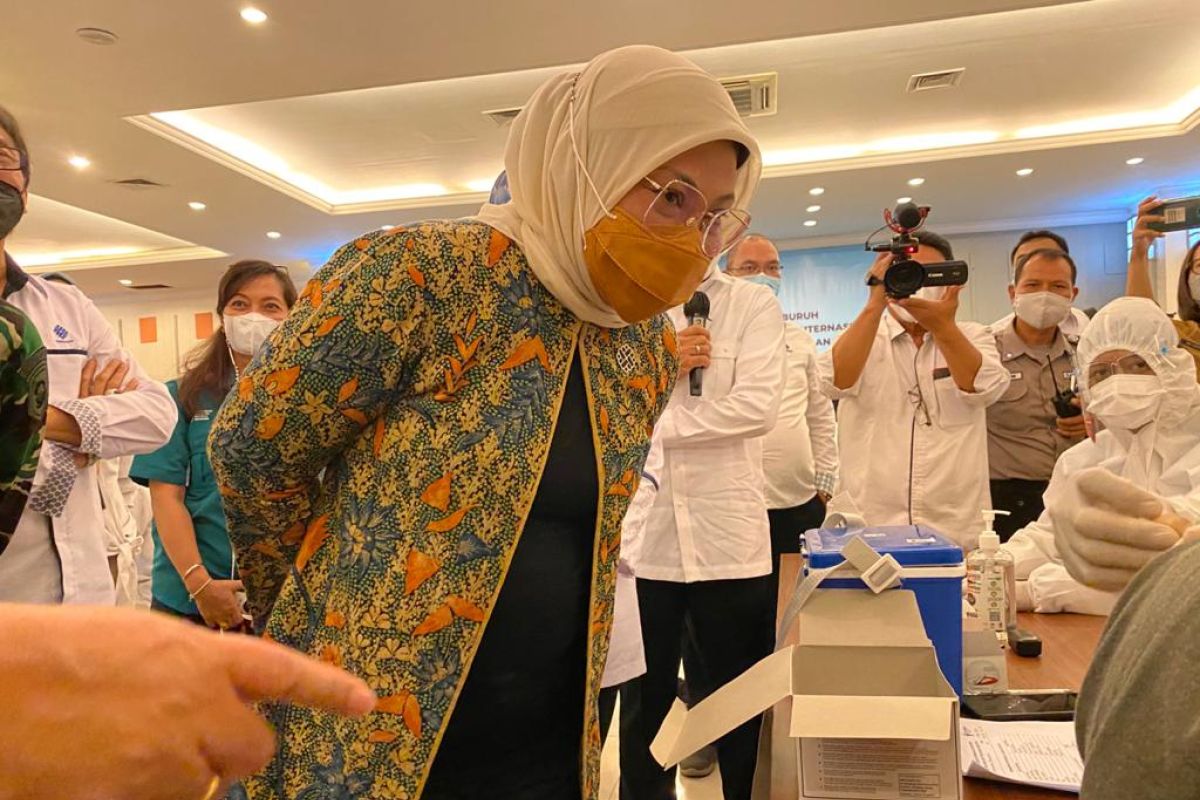 Menaker Ida Fauziyah minta pekerja taati larangan mudik Lebaran