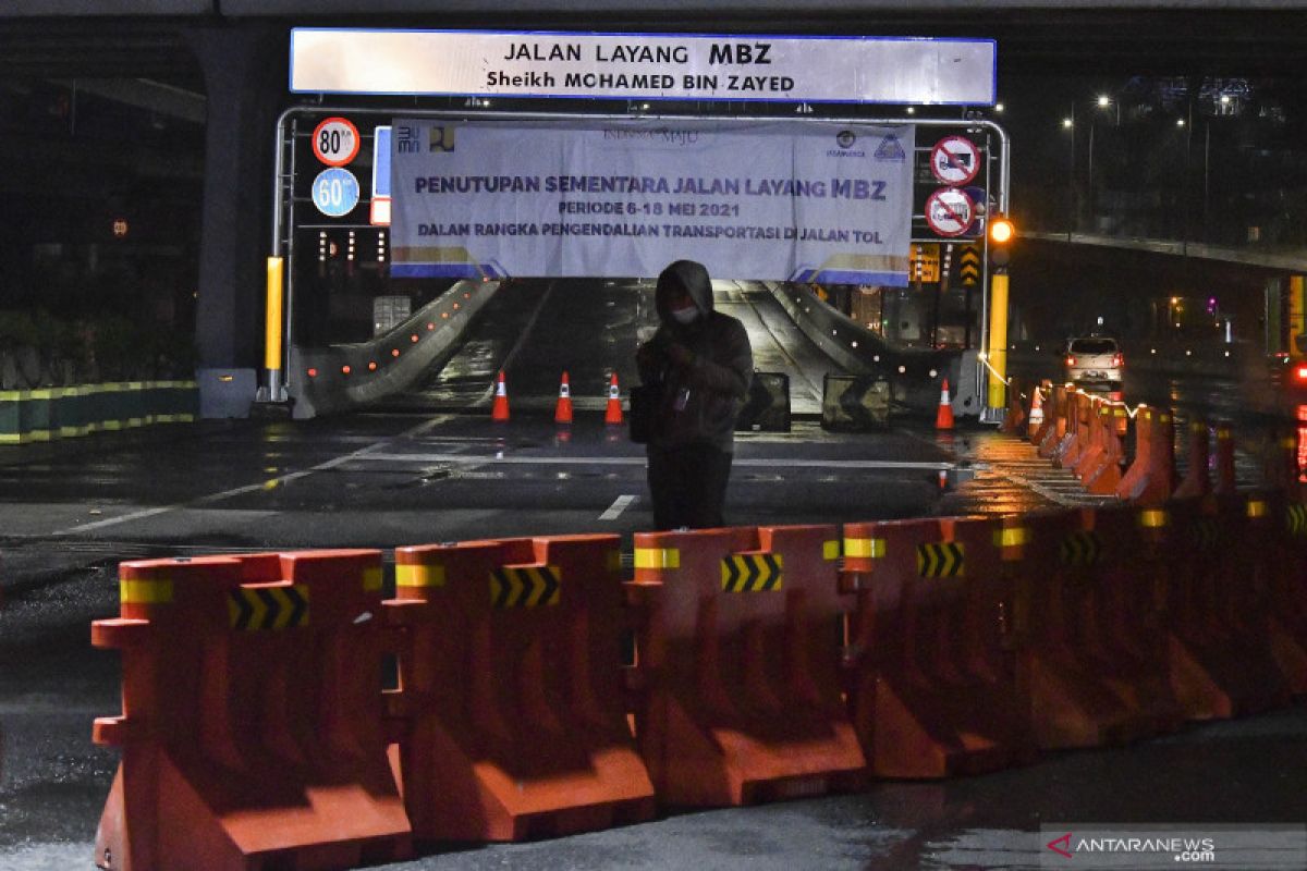 Polda Metro putar balik 1.070 kendaraan hari pertama larangan mudik