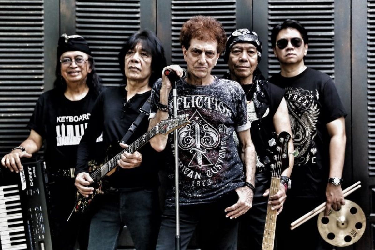 Jelang Idul Fitri, Grup rock legendaris God Bless aransemen ulang "Mulai Hari Ini"