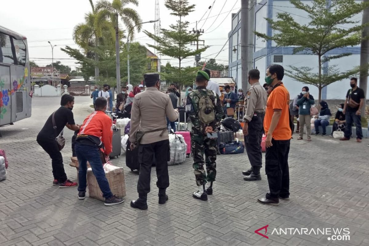 Sebanyak 33 pekerja migran dari Malaysia kembali tiba di Pamekasan