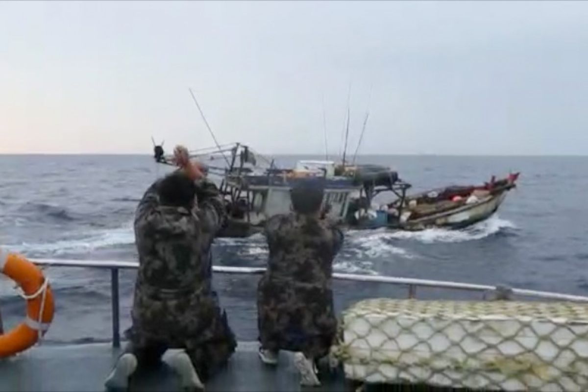 Dua kapal ikan  berbendera Vietnam ditangkap di Laut  Natuna Utara