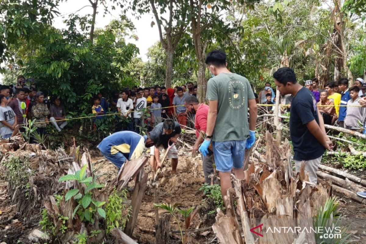 Polres HST belum tetapkan tersangka kasus mayat dalam karung di Desa Tabat