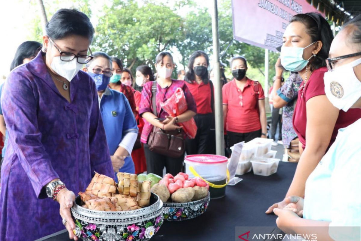 Dekranasda Bali minta pedagang gunakan kemasan aman untuk kesehatan