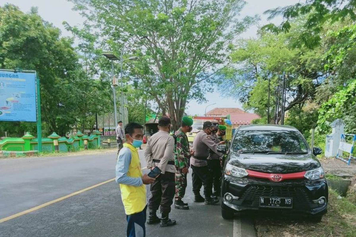 Hari kedua larangan mudik, jalur pantura Situbondo terpantau lengang