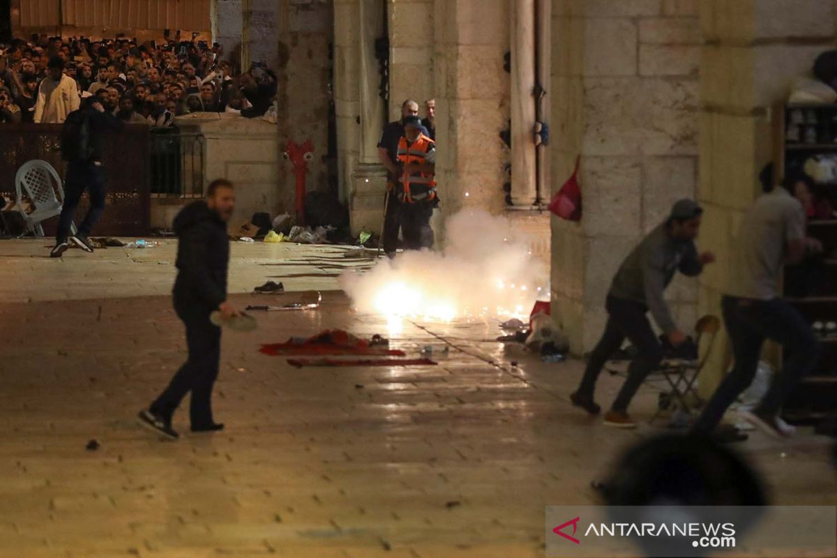 Bentrokan di Al Aqsa, HNW serukan dunia Internasional hentikan Israel