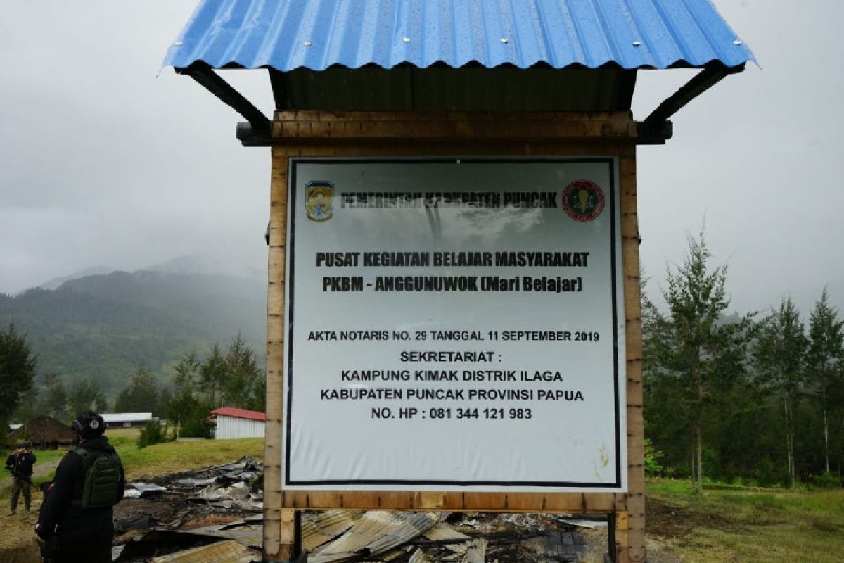 Papuan separatists burn down public learning activity center in Puncak