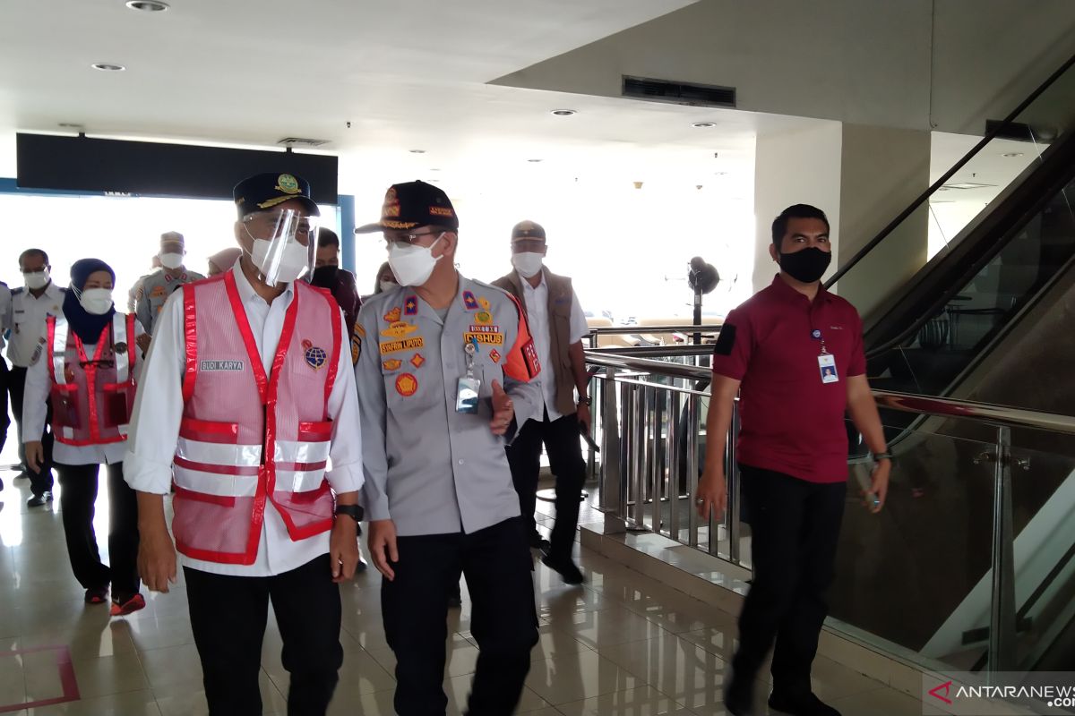 Minister observes health protocols applied at Pulogebang Terminal