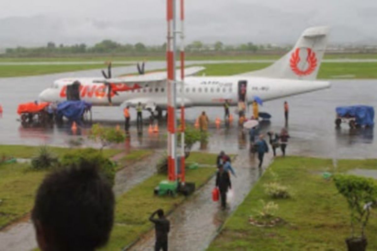 Bandara Sultan Muhammad Salahuddin Bima ditutup