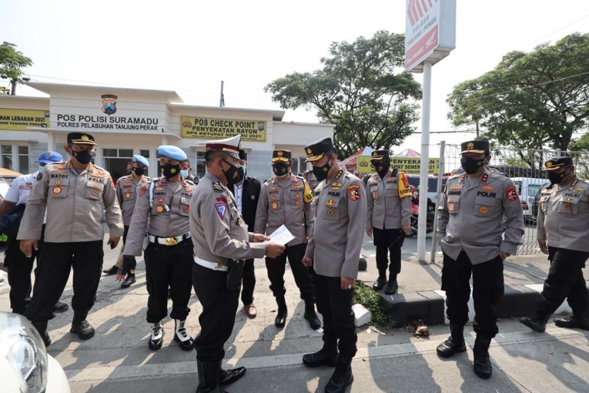Tim Supervisi Polri pantau pelaksanaan penyekatan dan larangan mudik di Jatim