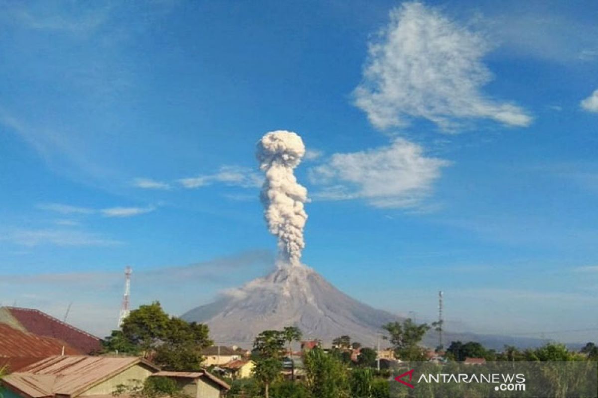 Masyarakat diingatkan waspada potensi banjir lahar dingin Sinabung