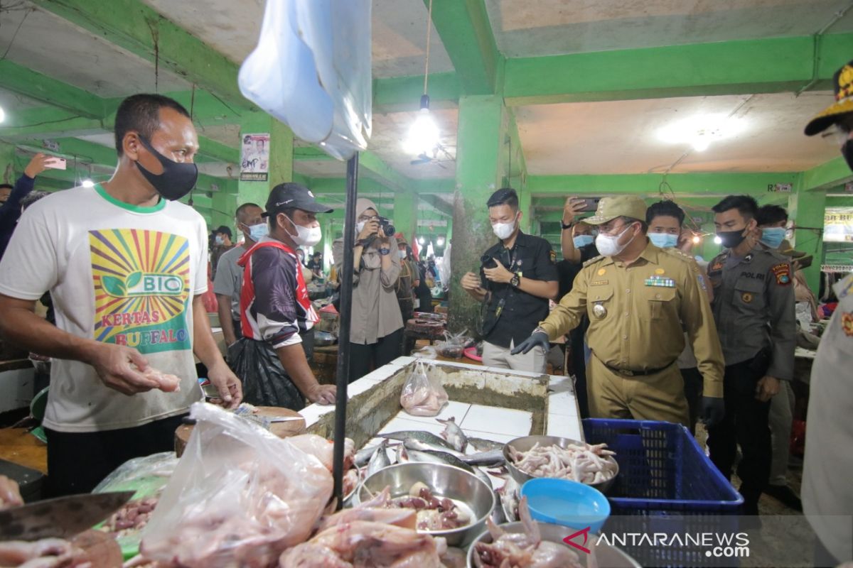 Kapolda Babel tegur pedagang daging langgar Prokes COVID-19