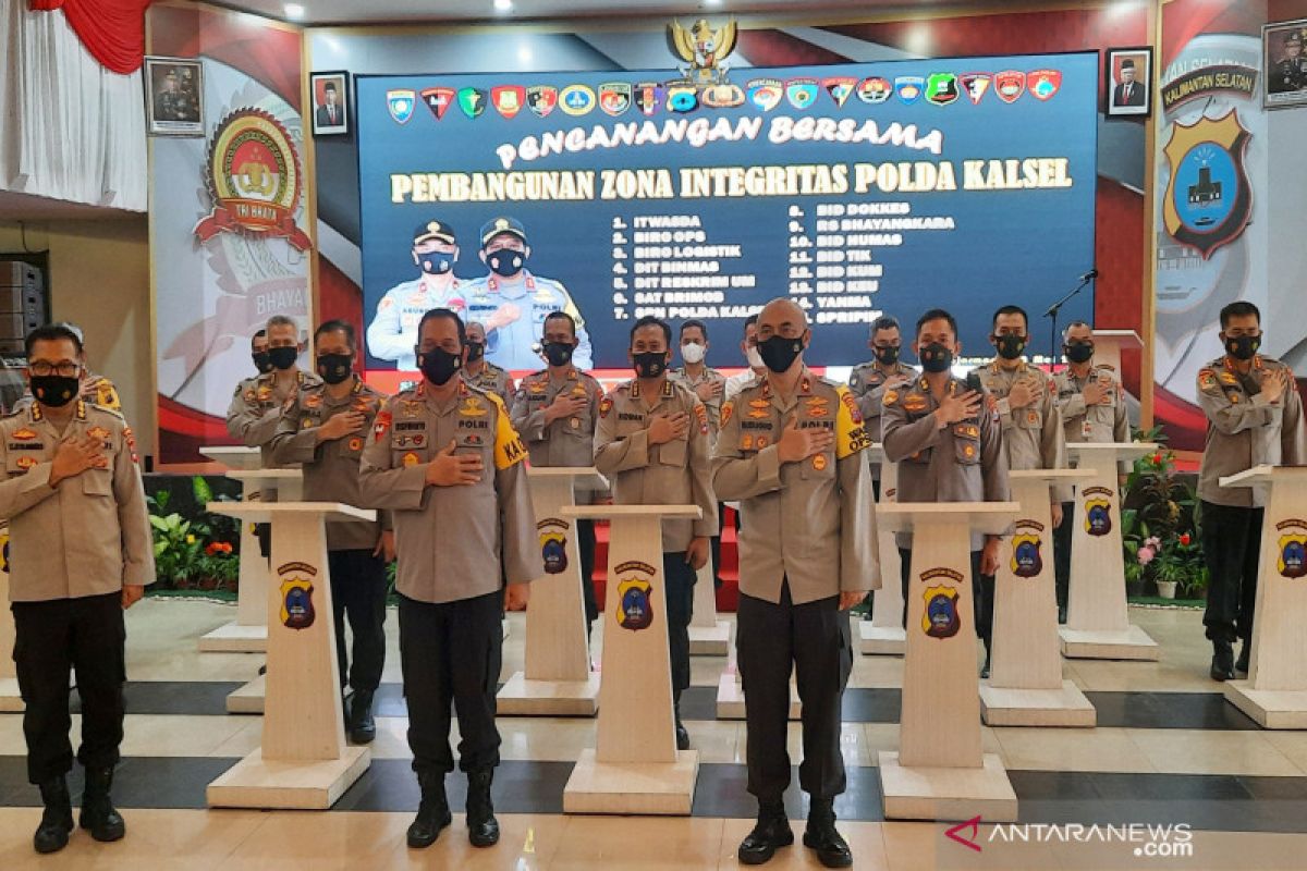 Polda Kalsel mencanangkan zona integritas 15 satker