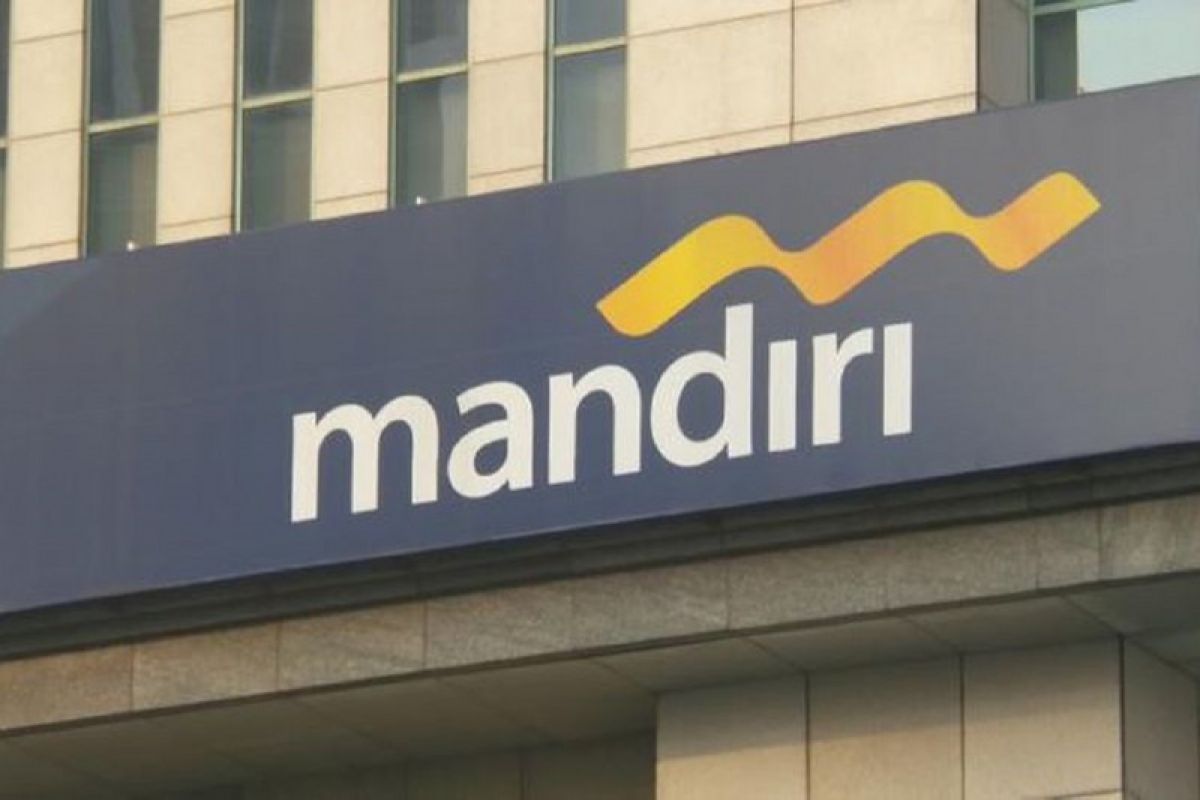 Bank Mandiri salurkan 2.000 paket sembako ke petani di Gorontalo