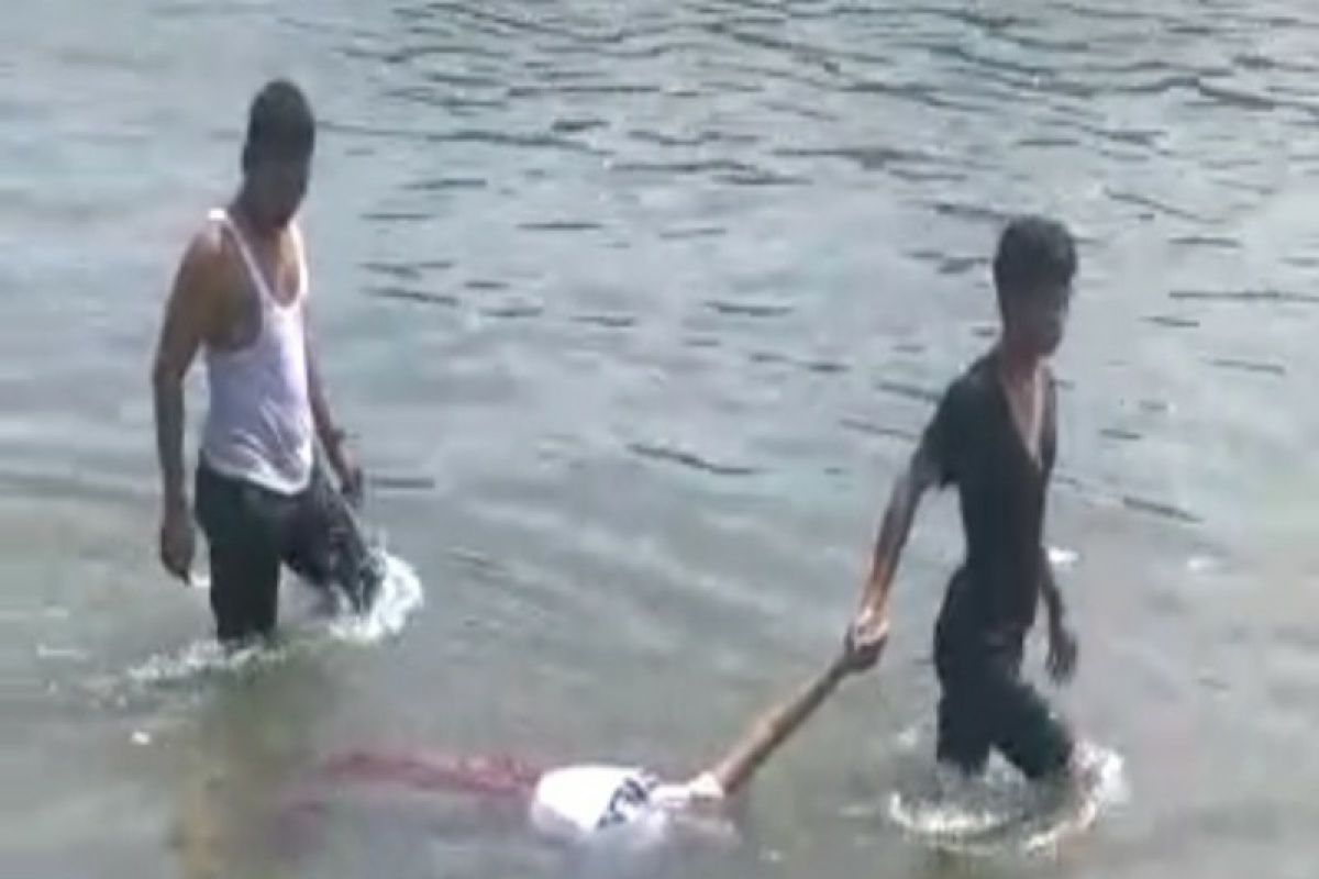 Mayat perempuan ditemukan terapung di laut Sibolga