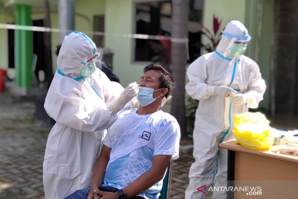 Keluarga pemudik di Kudus-Jateng yang positif COVID-19 dites usap