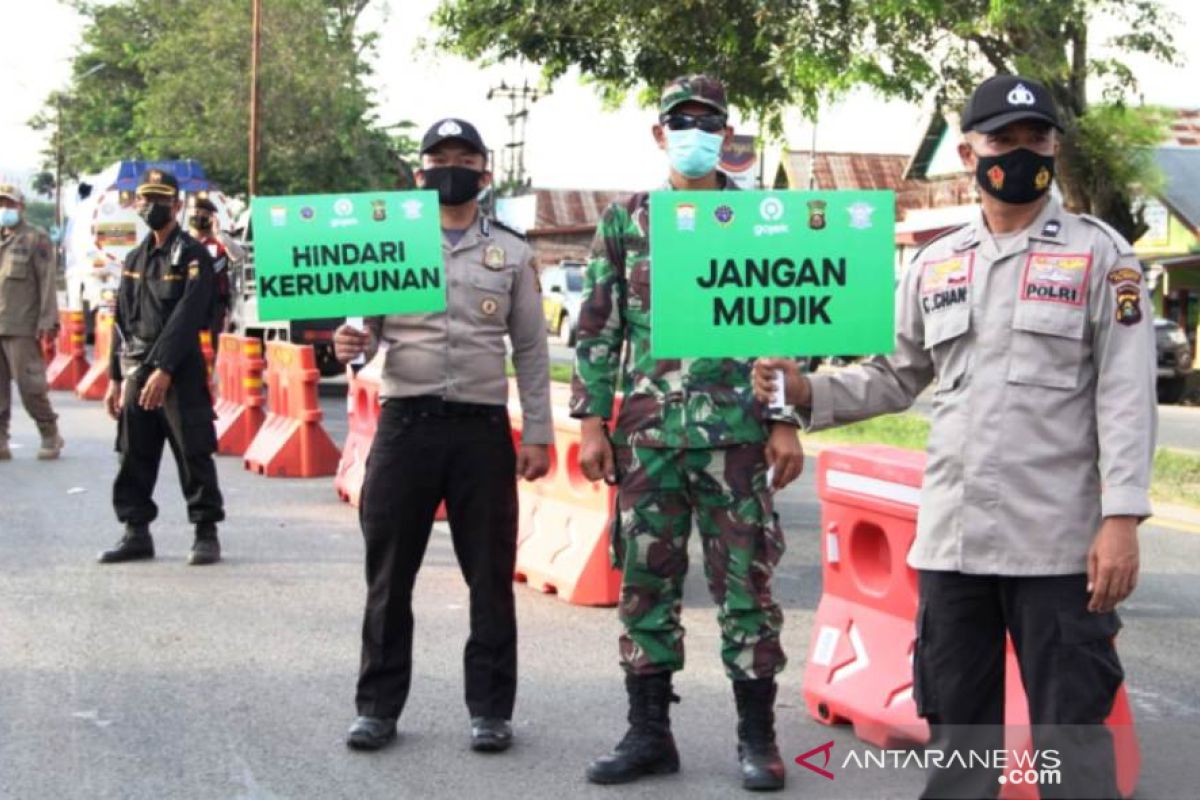 Polisi Sumsel tindak 84 mobil travel bawa pemudik Lebaran sejak 6 Mei