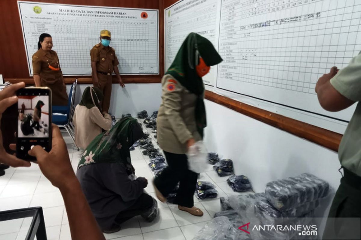 Satgas COVID-19 distribusikan 6.674 masker untuk Shalat Idul Fitri