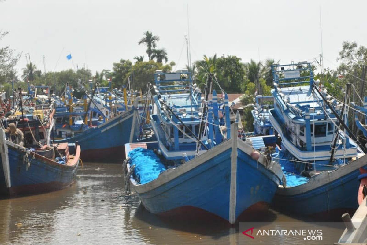 Ribuan nelayan Aceh Timur tidak melaut