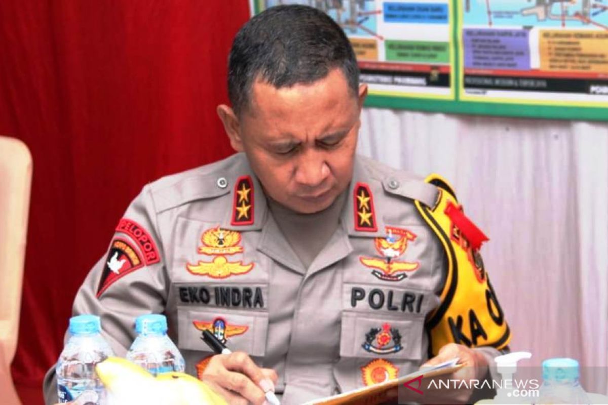 Polda Sumsel bantu perketat  prokes di daerah  zona merah