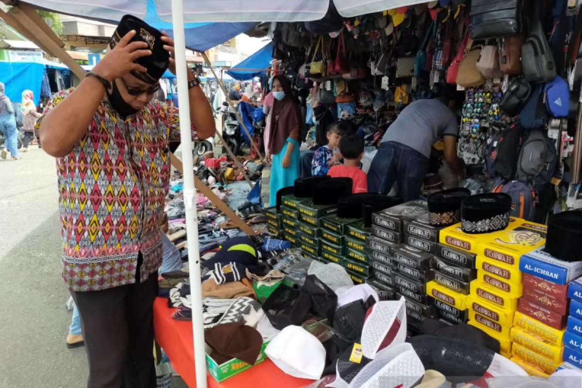 Berkah jelang Lebaran bantu perekononiam warga perbatasan