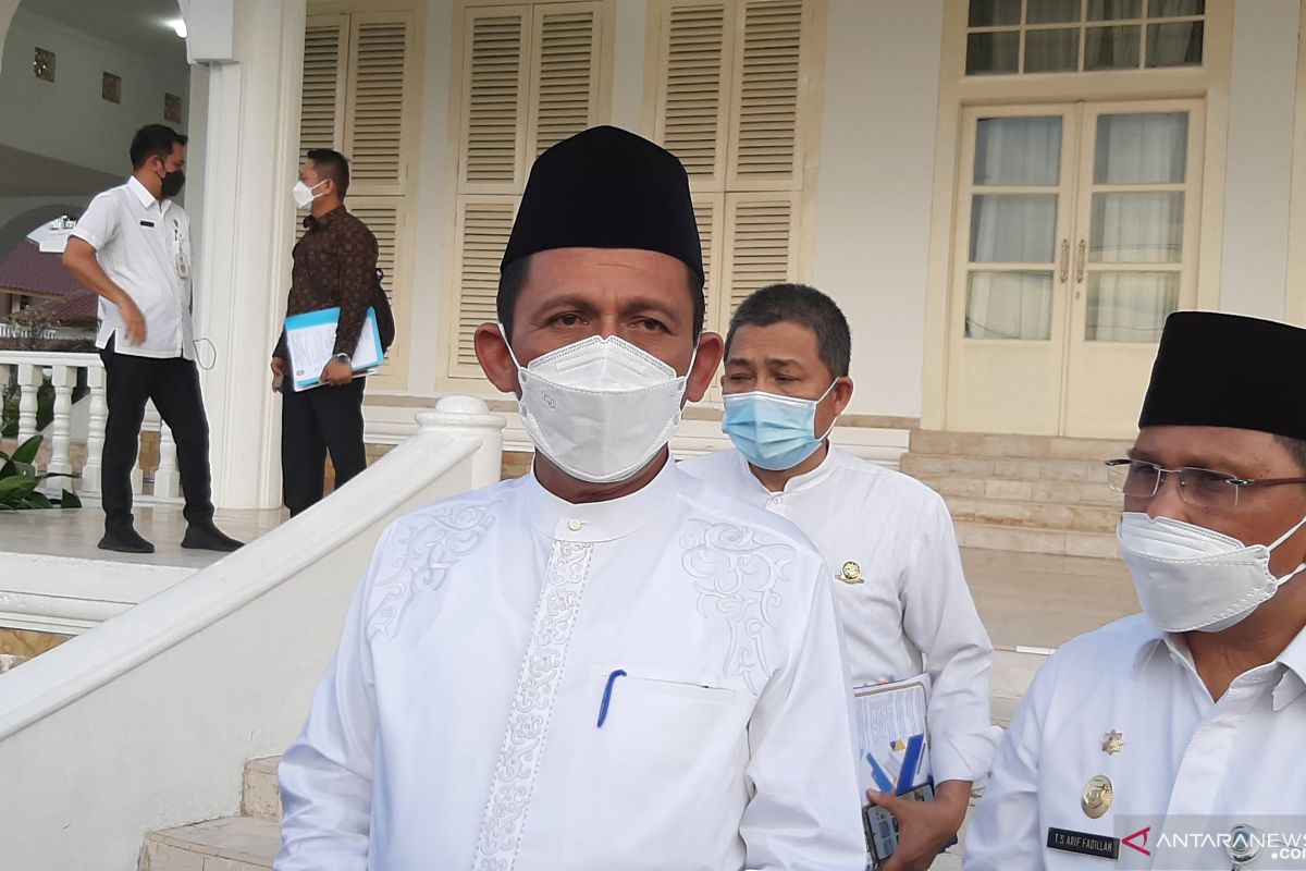 Gubernur Kepri shalat Idul Fitri di pulau terluar Natuna