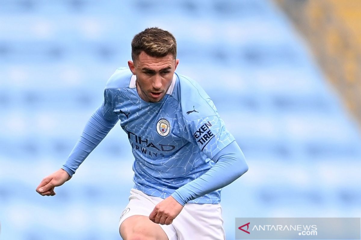 Liga Inggris: Bek City Aymeric Laporte segera dapat kewarganegaraan Spanyol