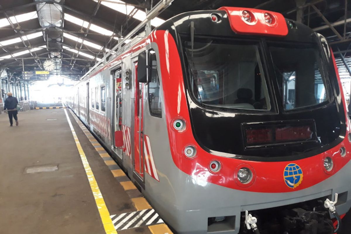 Penumpang KRL Yogyakarta-Solo naik saat libur awal pekan