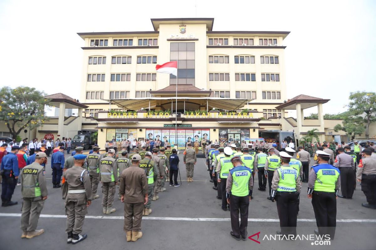 Polres Metro Jakut ancam tindak warga yang takbiran keliling