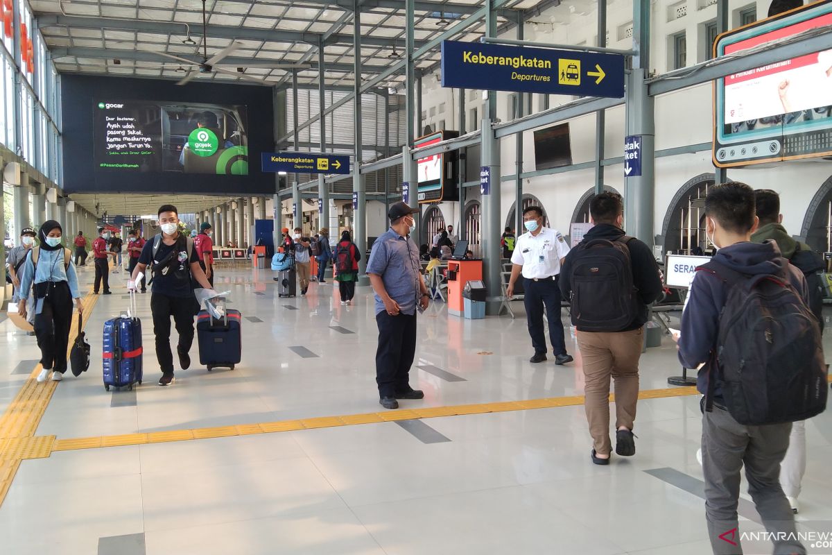 72 calon penumpang batal berangkat dari Stasiun Pasar Senen