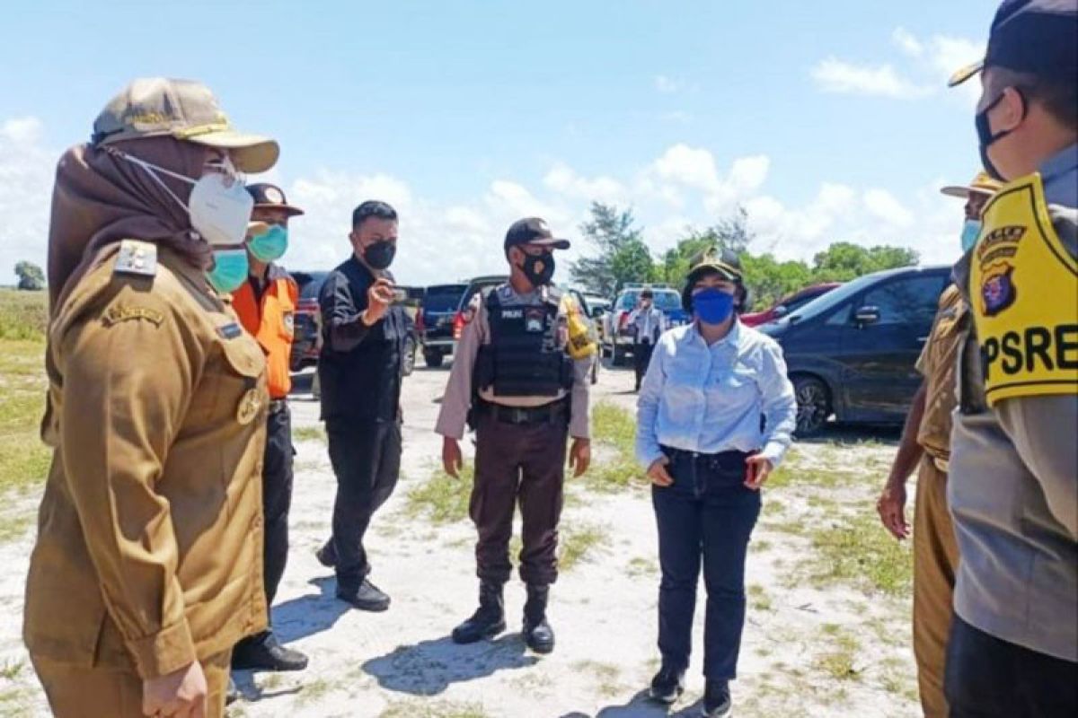 Pantai Ujung Pandaran ditutup cegah merebaknya virus B.1.617