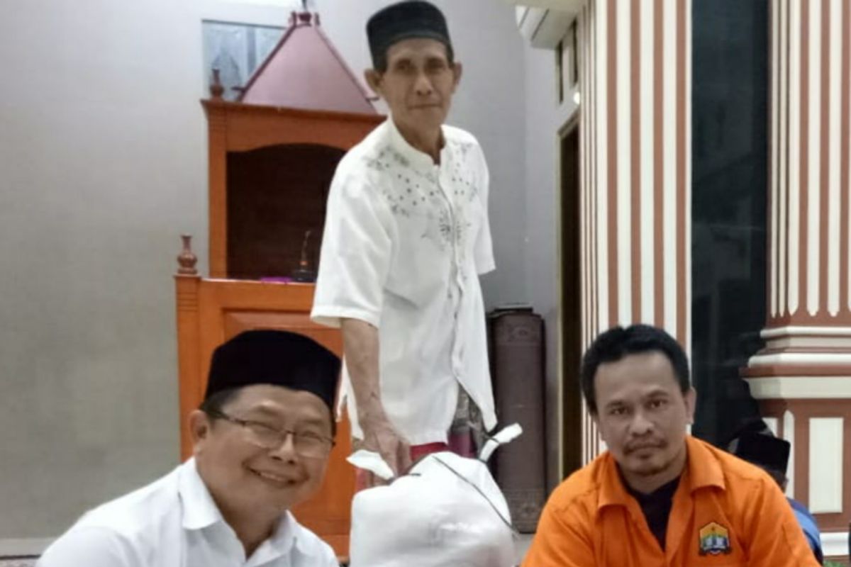 DKM Al Ikhlas TMI Kota Serang mulai distribusikan ZIS